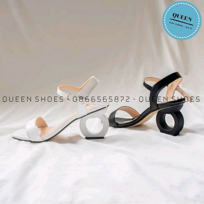 Giày sandal nữ cao gót 🌸FREESHIP🌸 guốc cao gót 7 phân mũi vuông đen trắng - CG37