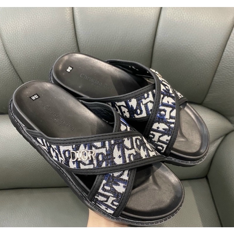 Dép quai chéo có hoạ tiết logo, Dép thời trang nam đế cao su phong cách giới trẻ btshop từ 38 đến 42