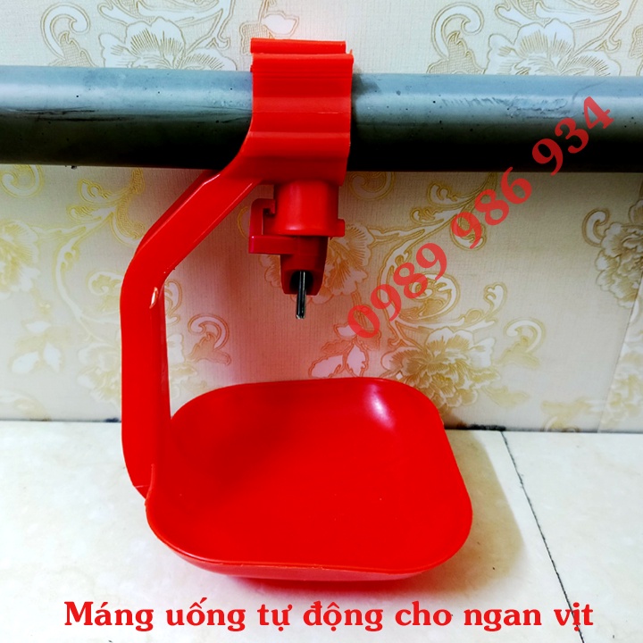 Bộ máng uống tự động cho vịt ngan dùng ống tròn 27 hoặc 25