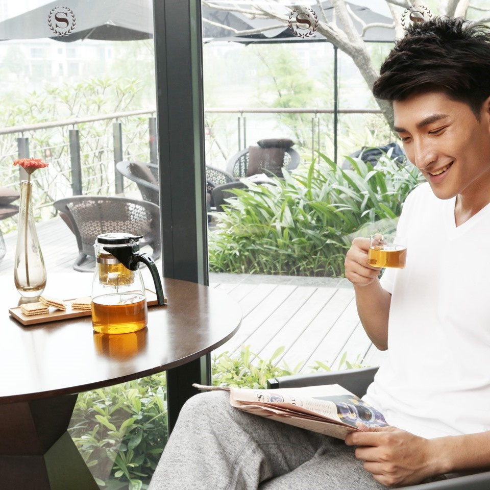 Ấm trà thủy tinh chịu nhiệt lõi lọc có van khóa A14 900mL - Bình lọc trà thủy tinh chịu nóng lạnh Samahome Shop