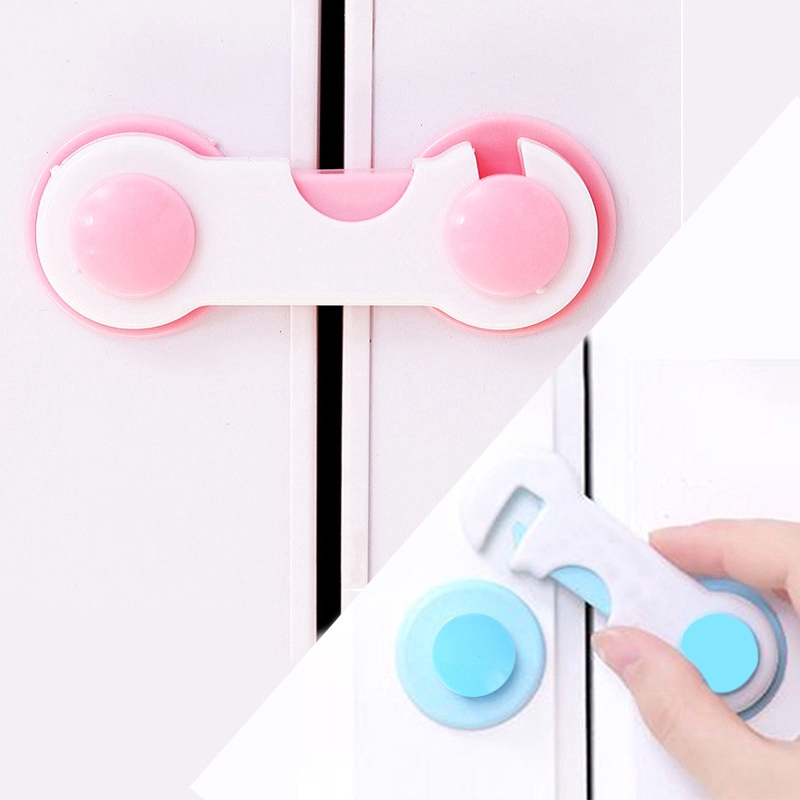 Khóa cửa tủ bảo vệ chống kẹt tay an toàn cho bé