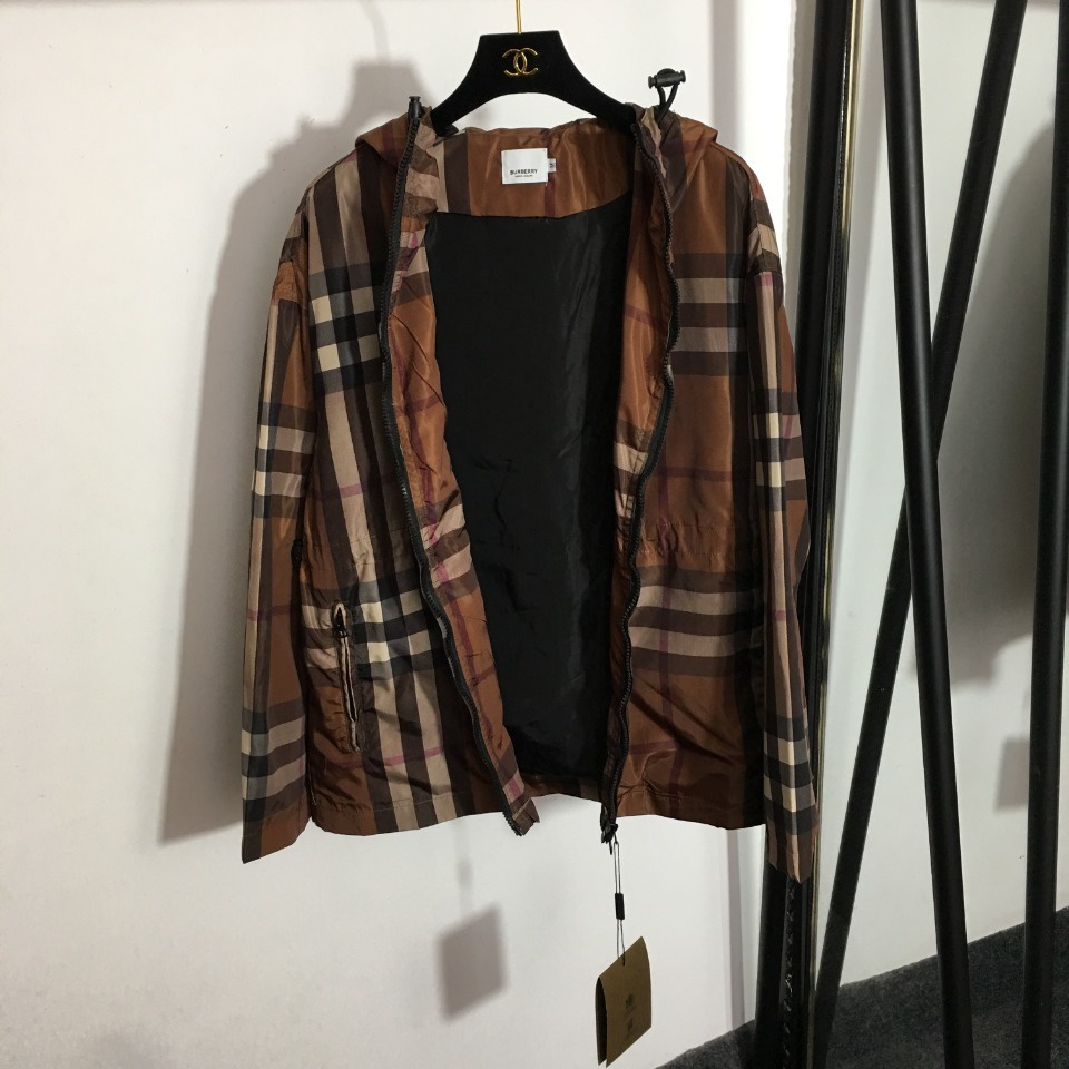 Áo khoác nữ thời trang cao cấp Burberry BBR thiết kế kẻ sọc