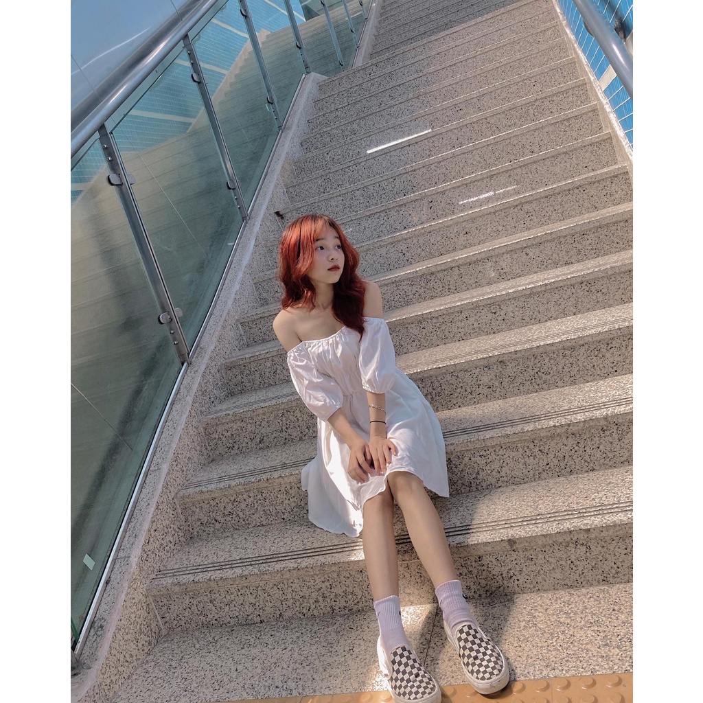 Đầm Lovito trễ vai tay phồng diềm xếp nếp màu trơn phong cách lãng mạn L12D11 (Màu trắng)