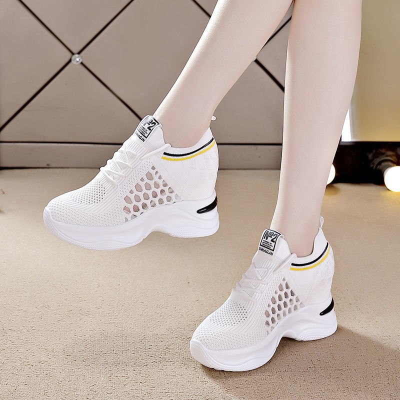 T19 giầy độn đế lưới thoáng chân có 2 màu cơ bản