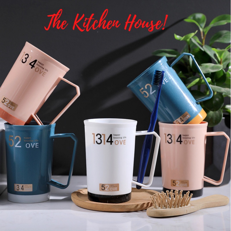 Cốc đánh răng Hocori Việt Nhật chịu nhiệt dễ thương, Cốc nhựa cao cấp ly uống nước có quai decor The Kitchen House