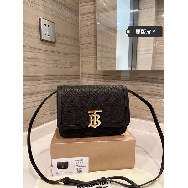 Túi đeo chéo Burberry- Medium Quilted Monogram cao cấp chuẩn Au nhập khẩu new fullbox