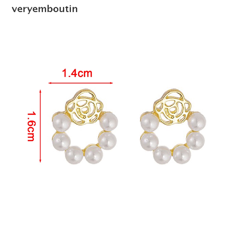 Khuyên tai hoa hồng phối vòng đính ngọc trai thời trang phong cách cho nữ