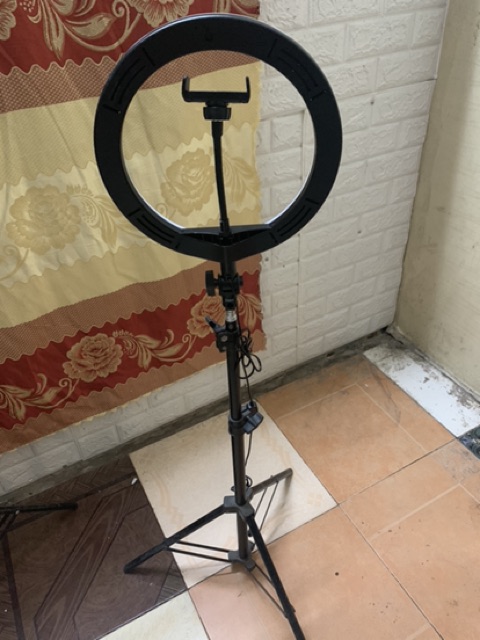 Đèn live tream size 26cm live quần áo túi xách. Đèn phun săm spa chụp ảnh make up | BigBuy360 - bigbuy360.vn