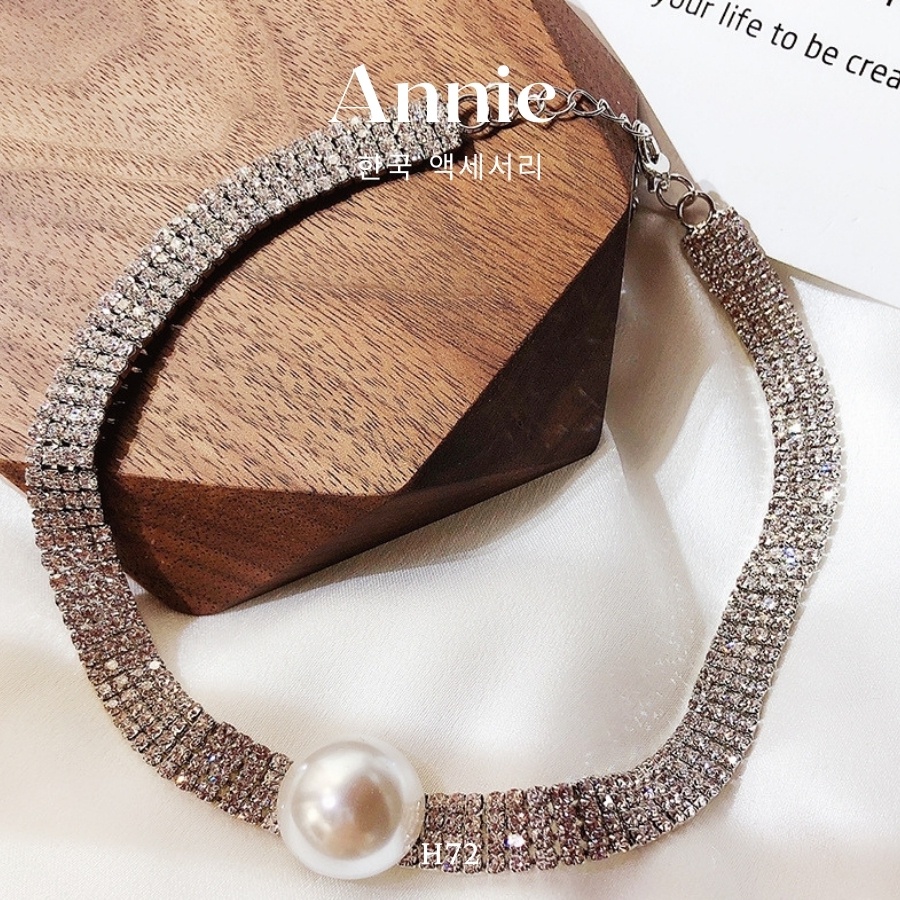 Vòng cổ choker ngọc trai nhân tạo đính đá phong cách hiện đại ANNIE - H72