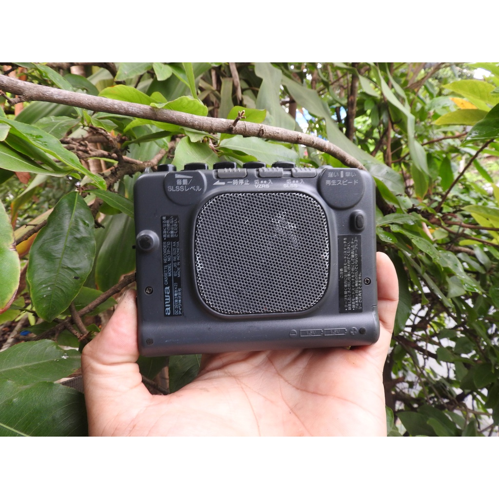 Máy nghe nhạc Cassette AIWA TP-710 loa ngoài phát băng 2 chiều kiểu máy đẹp lưới loa vuông