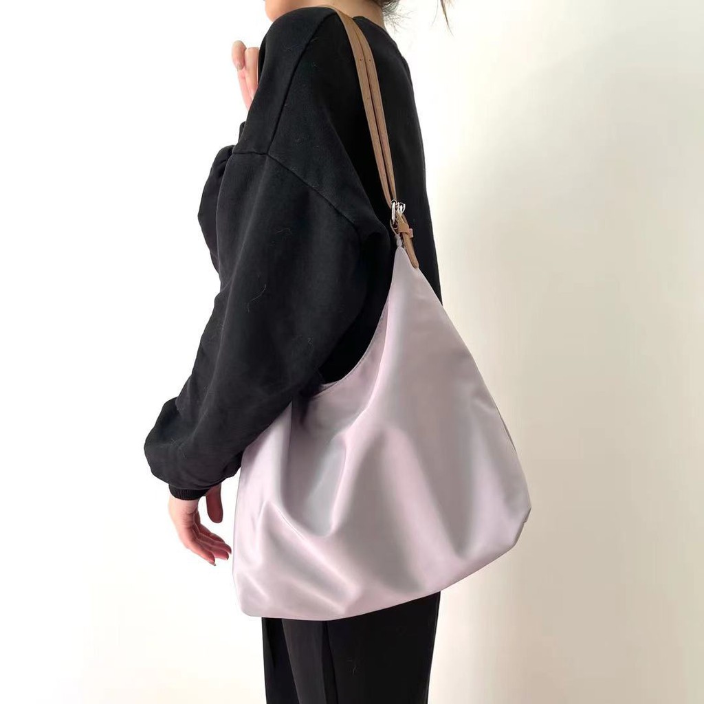 Túi đeo chéo một bên vai làm từ vải oxford thời trang cho nữ