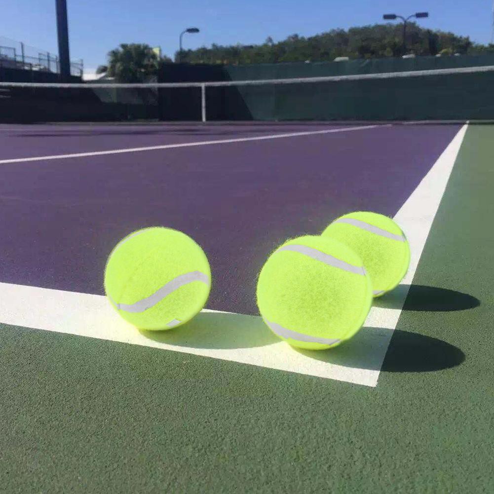 Bóng tennis có dây co dãn tốt với độ co dãn cao