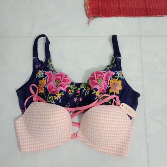 Combo áo ngực 410k