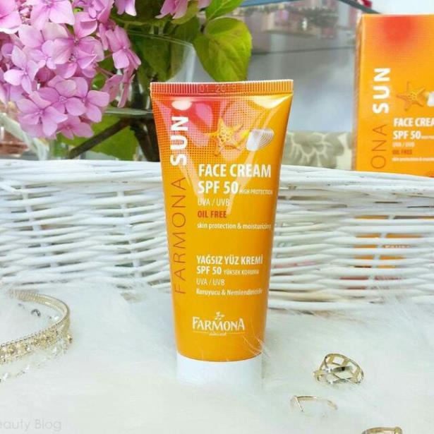 Kem chống nắng nâng tone Farmona Sun Face Cream Oil Free Spf50 không chứa dầu không gây kích ứng cho da mặt 50ml