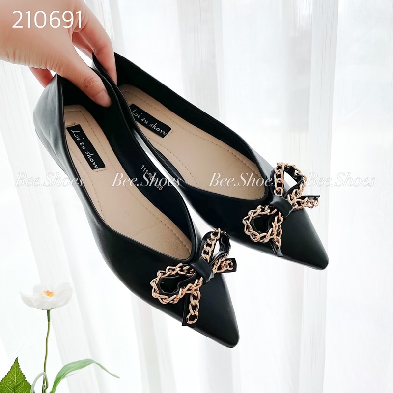 BEESHOES - GIAY BÚP BÊ KHUY NƠ XÍCH DA MỀM SẴN MÀU ĐEN, KEM 210691