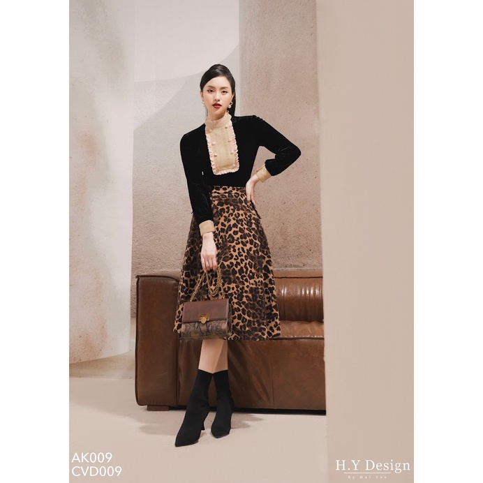 Áo nhung đáp ren cổ - AK009