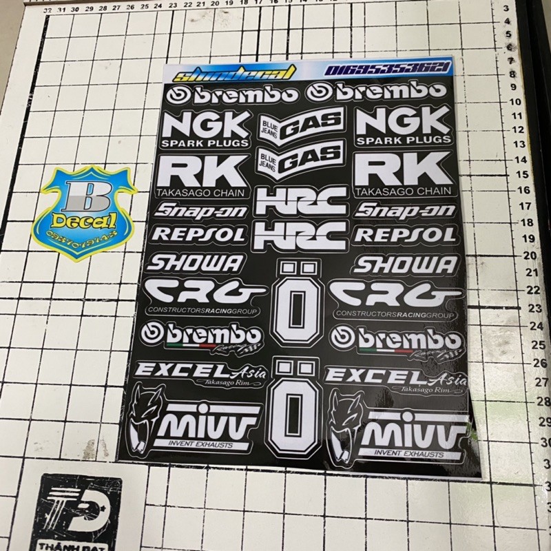 Tem logo sticker trắng đen