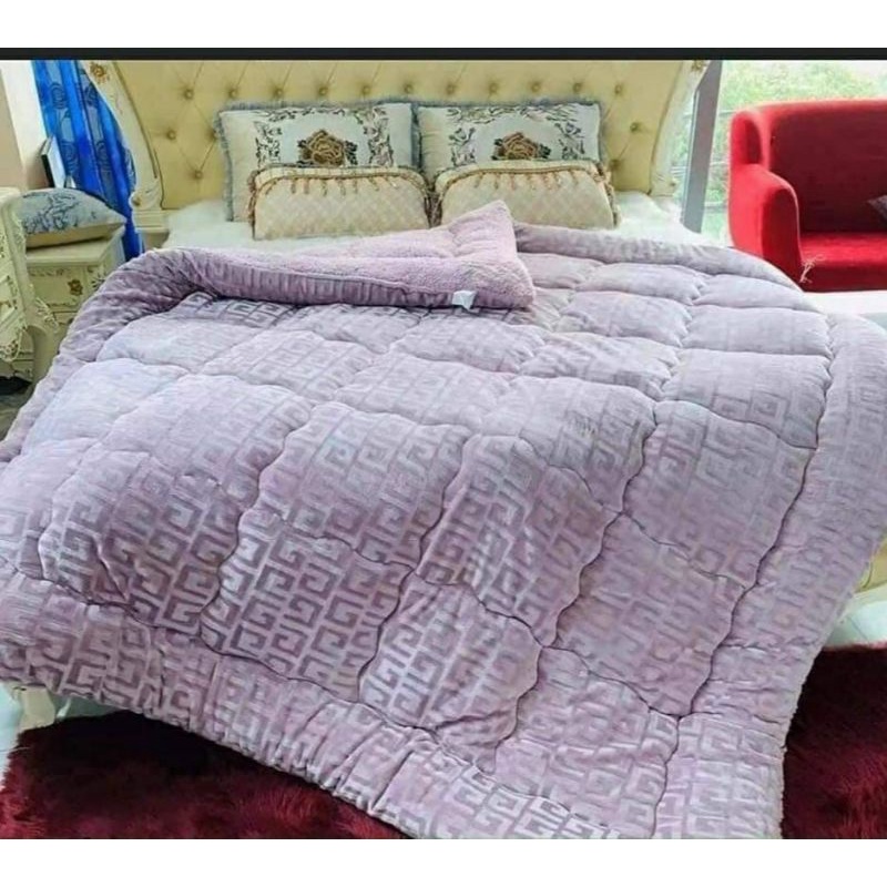 CHĂN LÔNG CỪU CHỮ VẠN CAO CẤP