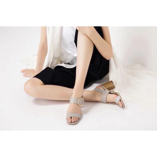 Sandal quai dán