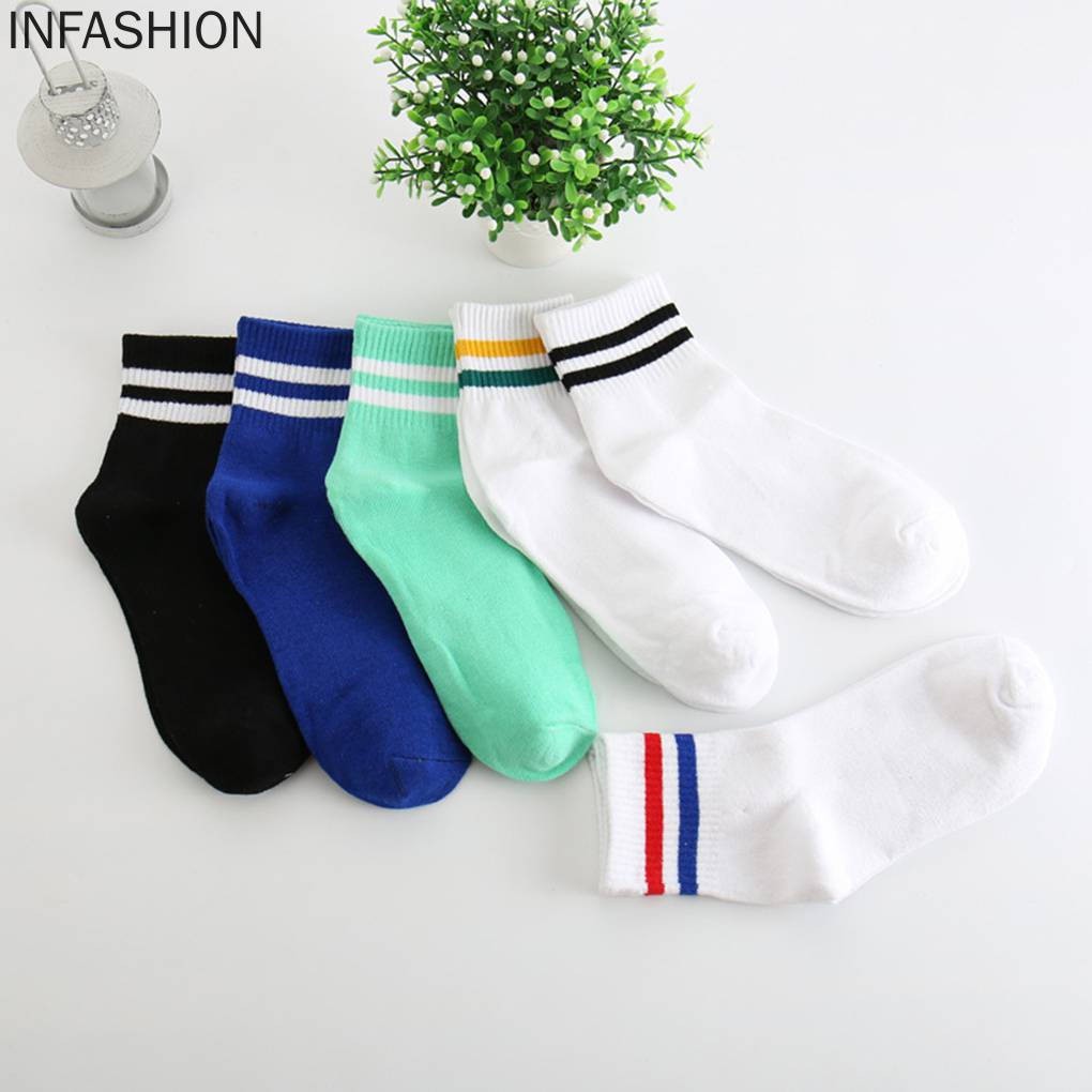 Đôi Tất Cotton Thể Thao Thoáng Khí Cho Nam Và Nữ