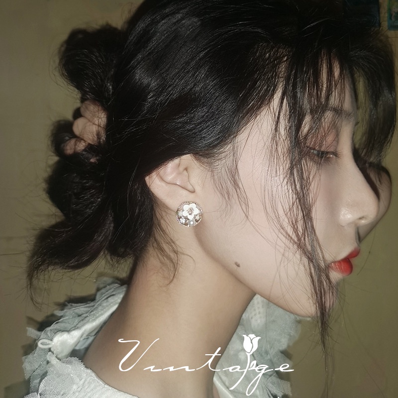 Bông Tai Hình Hoa Đính Ngọc Trai Giả Phong Cách Pháp Thanh Lịch