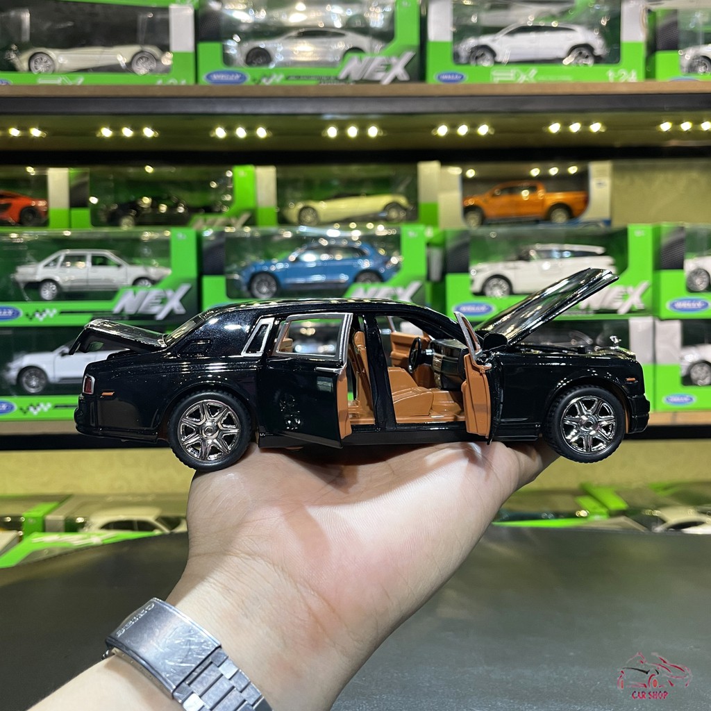 Xe mô hình sắt chất lượng Rolls-Royce Phantom tỉ lệ 1:24 màu đen