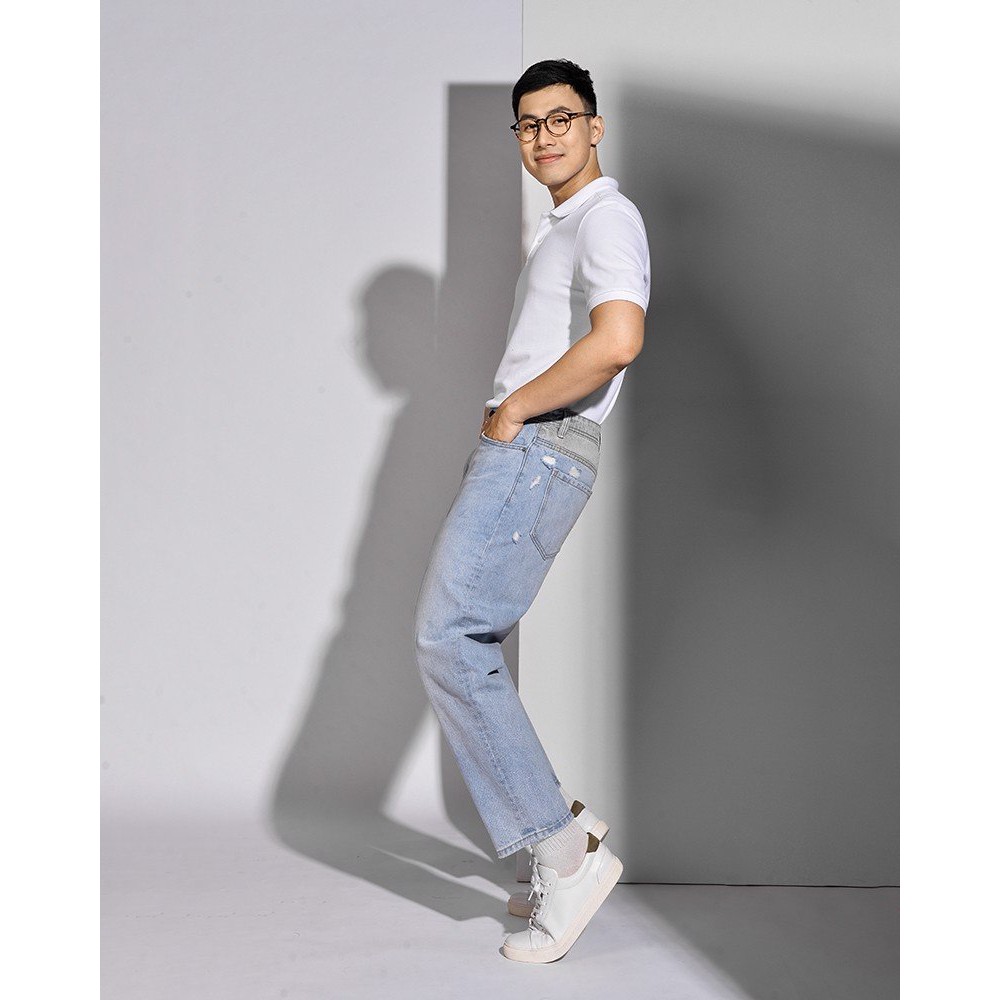 [ROUTINE] Quần jean nam - Quần jeans nam màu xanh nhạt rách sau túi form suông (loose fit) DPA008