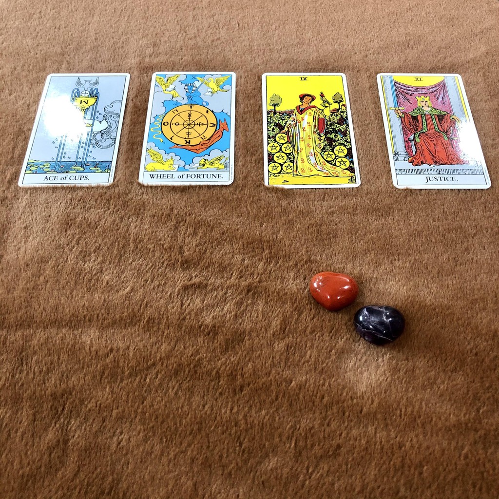 Khăn Trải Bài Tarot Lông Thú (Mystic House Tarot Shop)