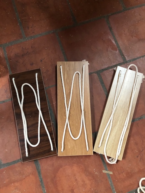 Kệ trang trí treo tường nhiều màu