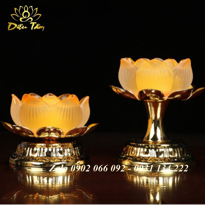 ♝ Chân nến - cốc hình hoa sen lưu ly vật phẩm quan trọng cho bàn thờ