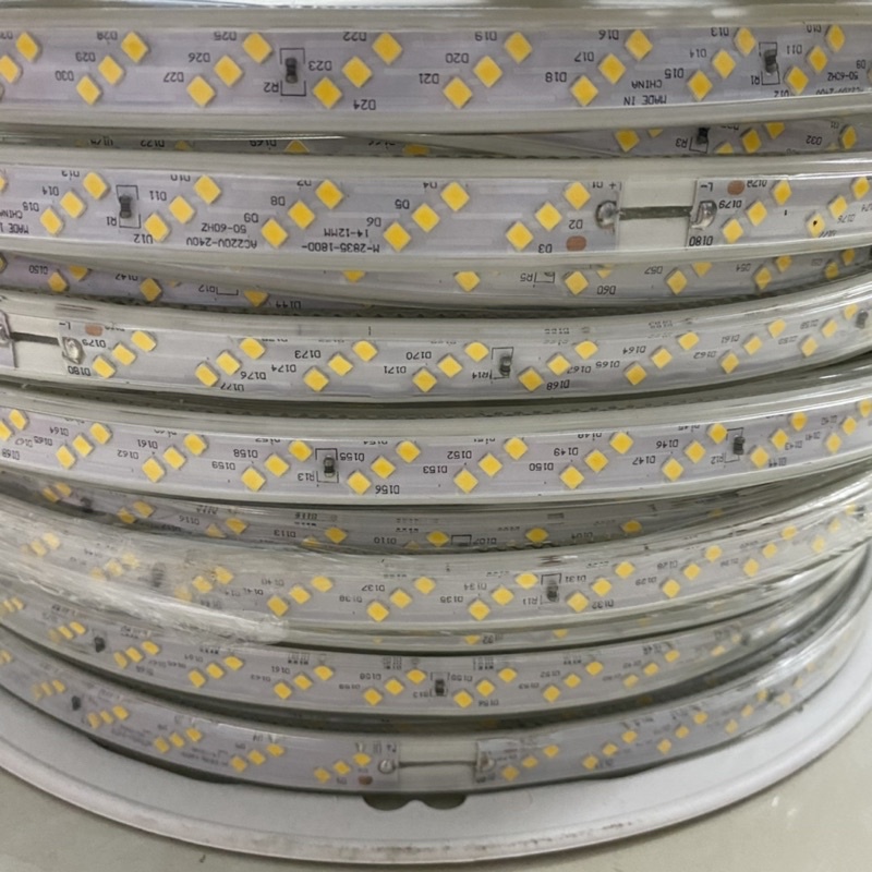 Dây led trang trí 2835 3 hàng Led siêu sáng, chống nước tốt (Đơn giá/1 mét), đèn led dây trang trí nội ngoại thất