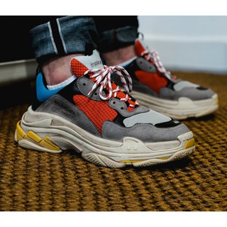 giày balencia trips đế bẩn