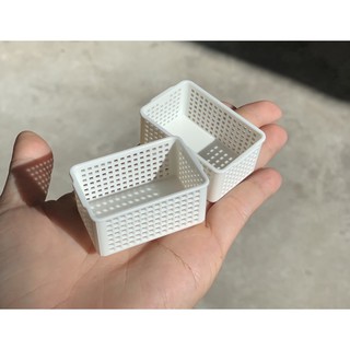 Mô hình rổ nhựa mini cho nhà búp bê