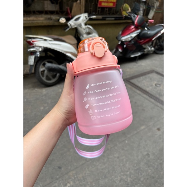 Bình nước 1300ML Kèm Miếng Dán dễ Thương, Ống Hút