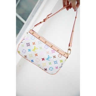 Túi Lv Pochette Viền Đinh