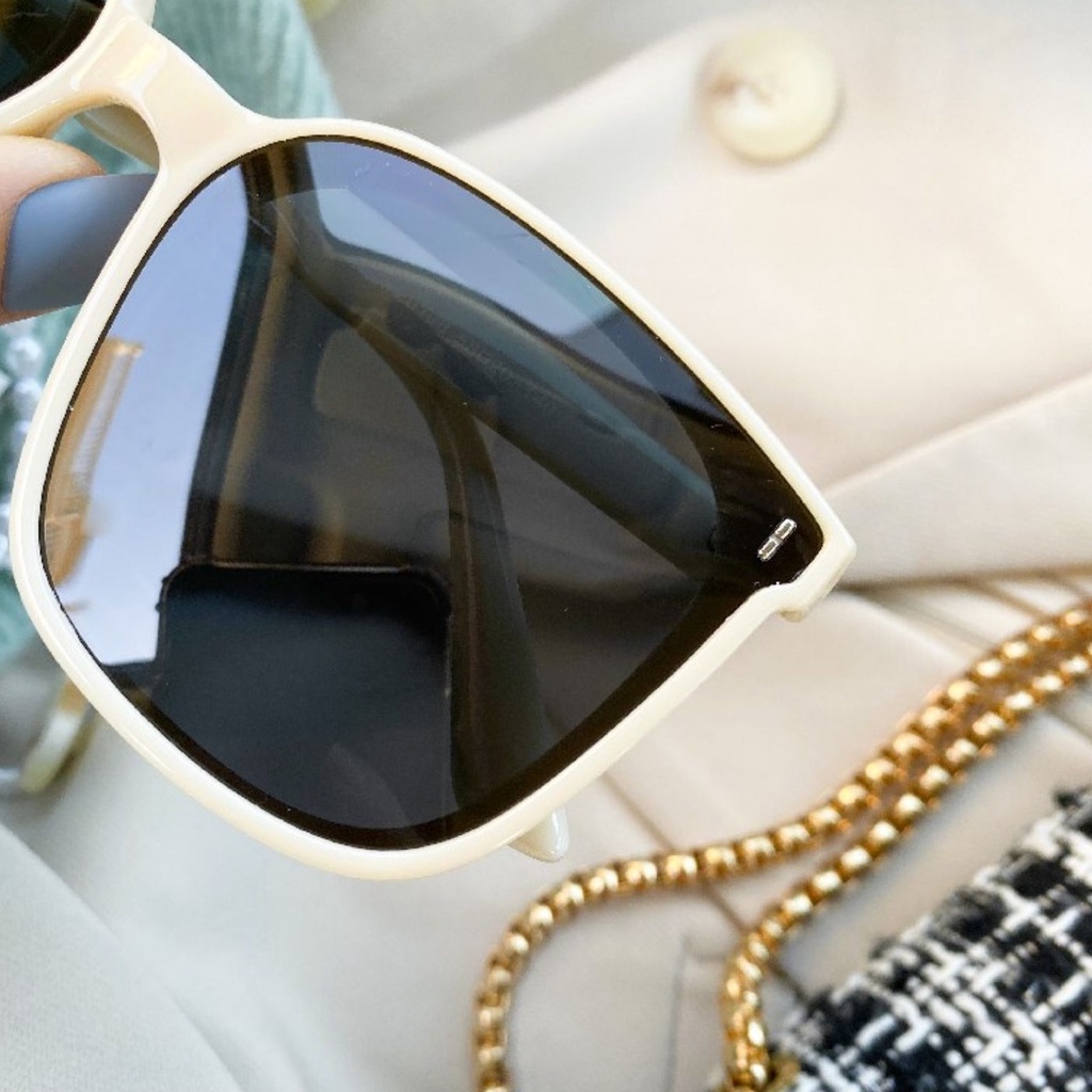 Kính Mát Tròng Hình Học Cho Nam Nữ