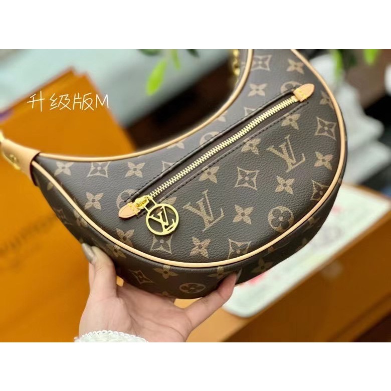 Túi lv kẹp nách dáng thuyền kèm dây đeo chéo hàng fullbox nam châm