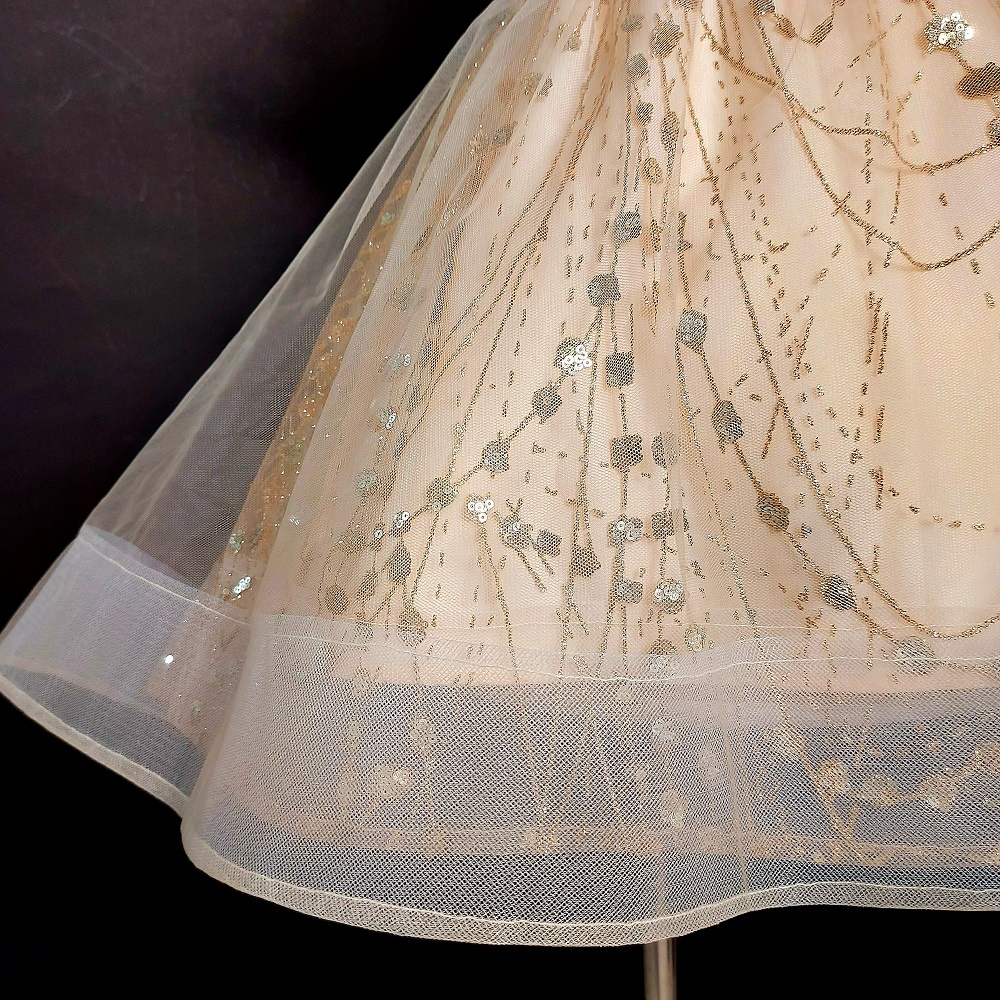 Váy đầm dự tiệc thiết kế cho bé