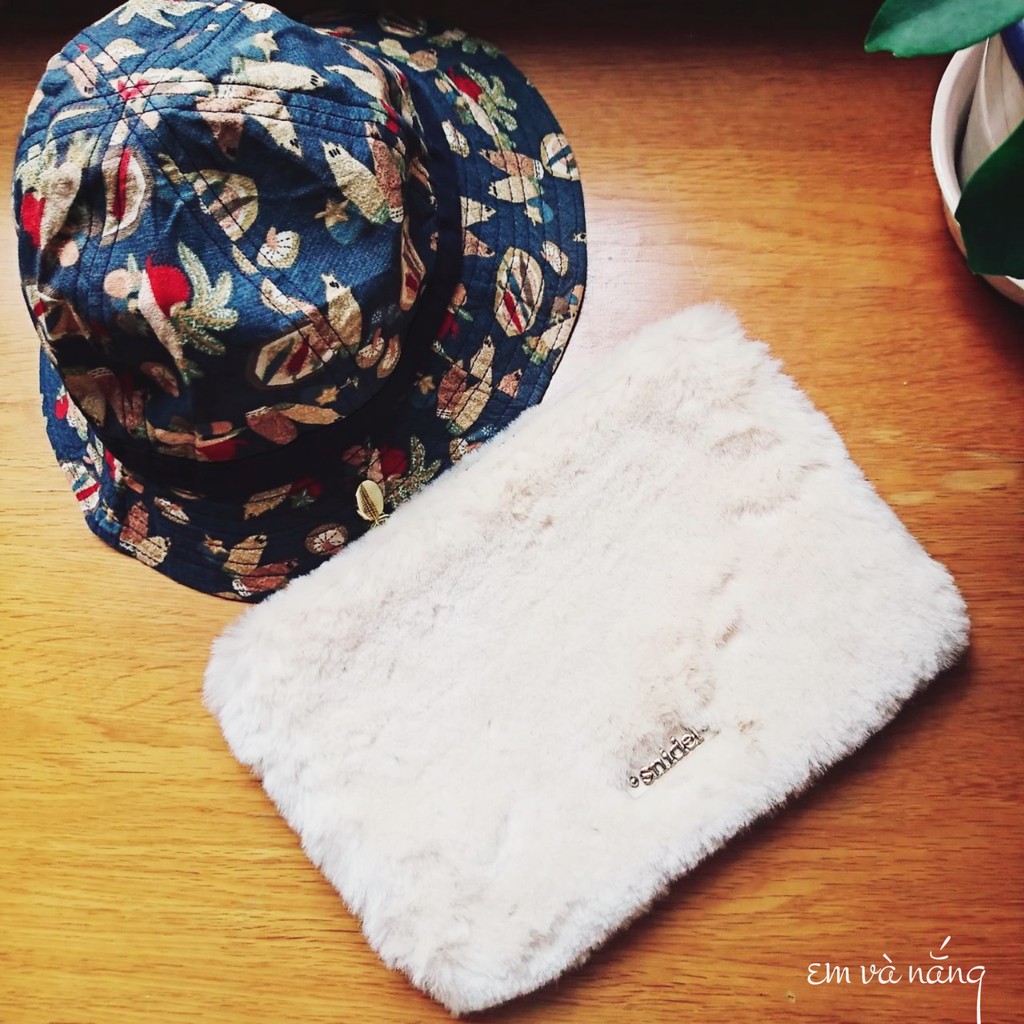 Clutch vintage Nhật hồng phấn hiệu Snidel mới 90% - Em và nắng