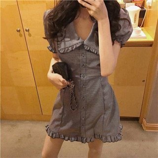 Đầm gingham cổ sen bèo viền