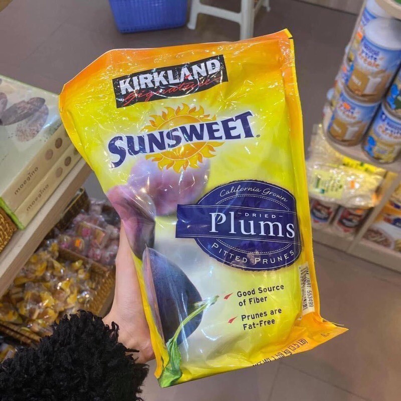 MẬN SẤY KHÔ KHÔNG HẠT SUNSWEET PLUMS KIRKLAND 1.59KG