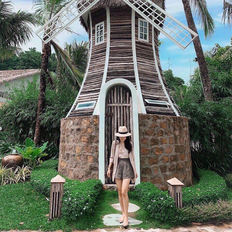 [Mã WASTMAY giảm 15% tối đa 30K đơn 150K] ⚡️BÁN SỈ⚡️Vest suông mỏng 3 màu tay lật | BigBuy360 - bigbuy360.vn