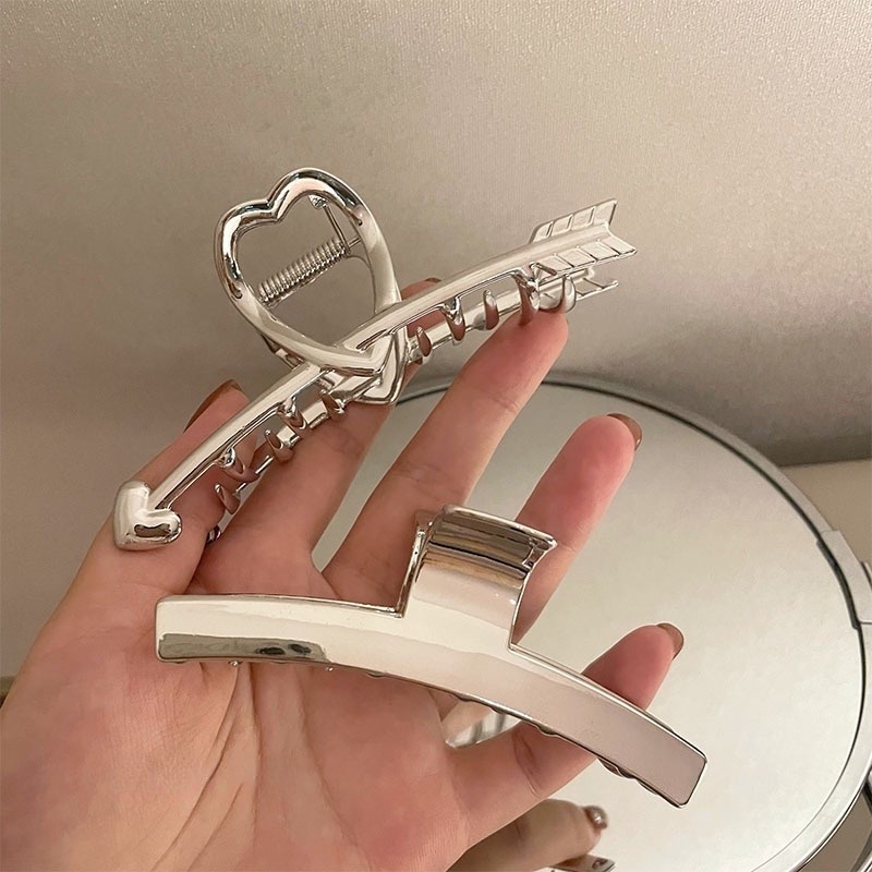 1 Kẹp Tóc Kim Loại Màu Bạc Thời Trang Nữ