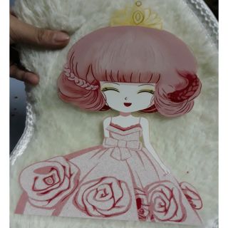 Hình ủi nhiệt công chúa váy hồng kích cỡ 21cm x23cm