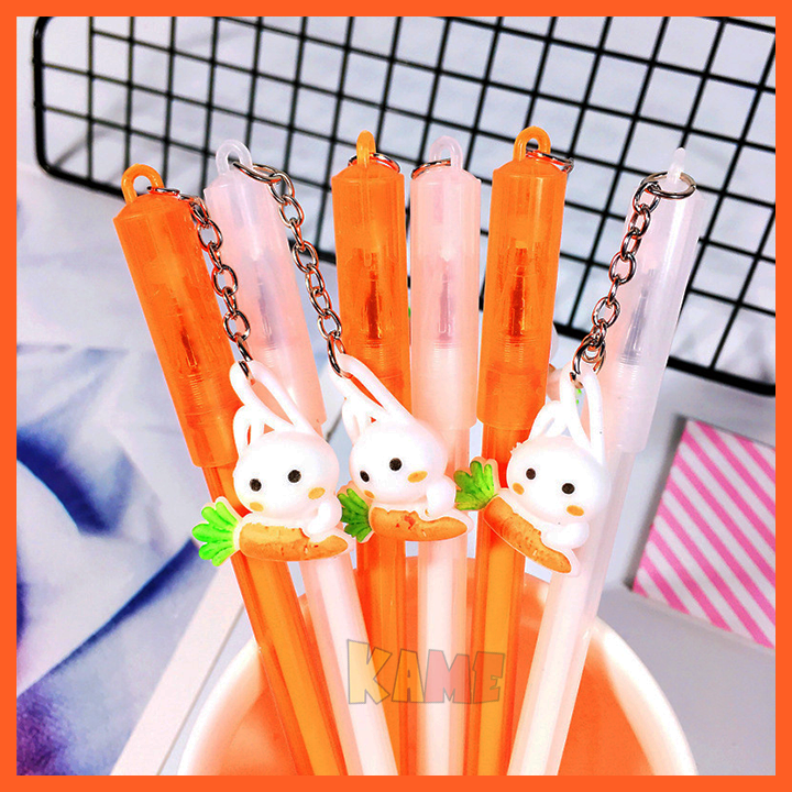 HCM - Bút viết hoạt hình Stitch Totoro mèo Chii vịt Sally có móc treo, gấu Brown Thỏ cà rốt kute