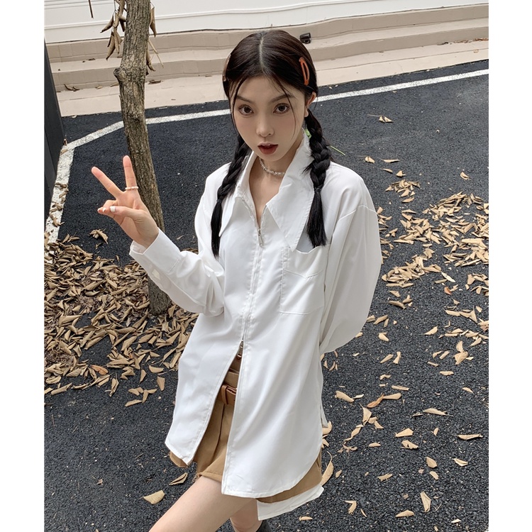 QKOOLE Áo sơ mi  tay dài dáng rộng màu trơn có khóa kéo đôi phong cách Hàn Quốc cho nữ