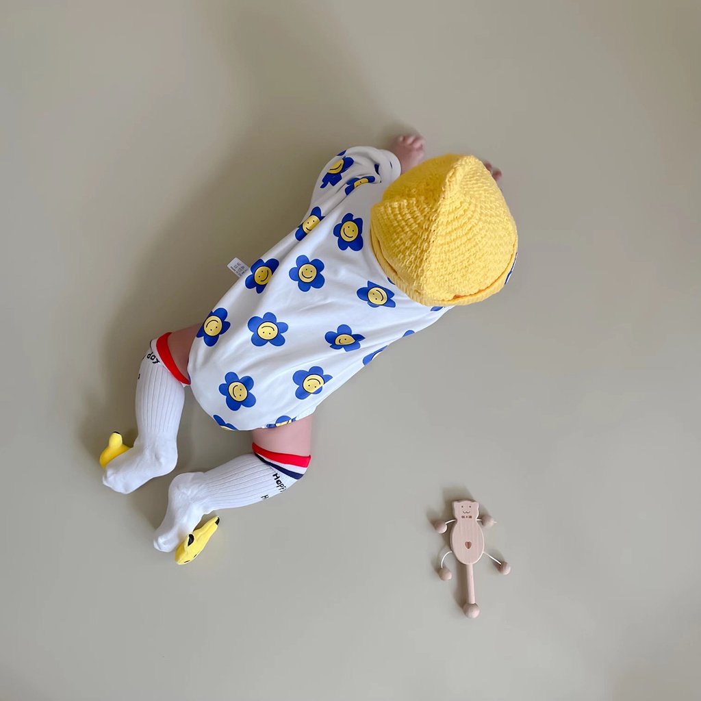 Bộ áo liền quần tay dài in hoa xinh xắn dành cho bé sơ sinh