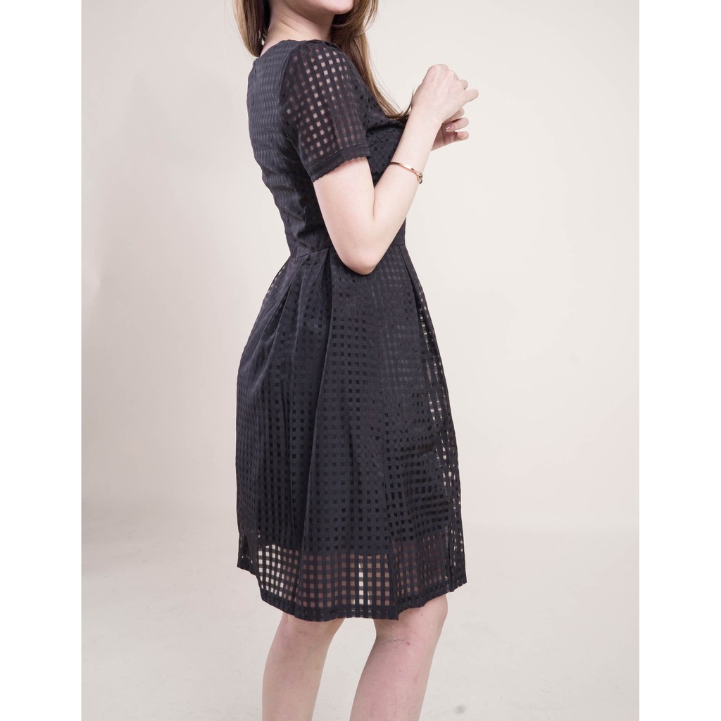 ĐẦM REN LƯỚI DÁNG XÒE VNXK D013 | BigBuy360 - bigbuy360.vn