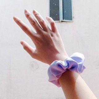 Scrunchies (vòng đeo tay)