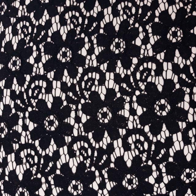 Vải ren ép (1m 25k)